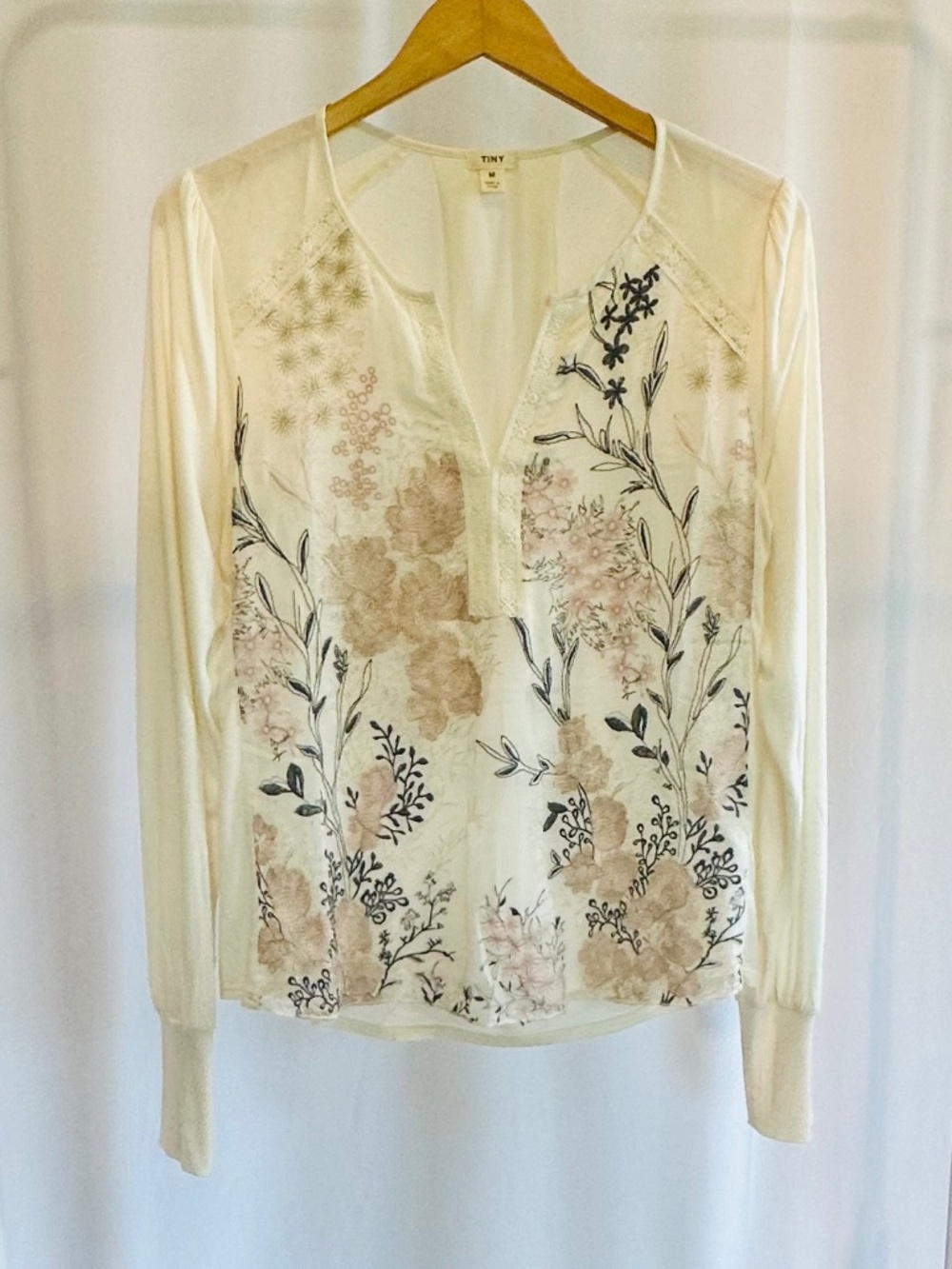 Anthropologie Tiny Holden Embroidered Floral Blouse - Cream Size M